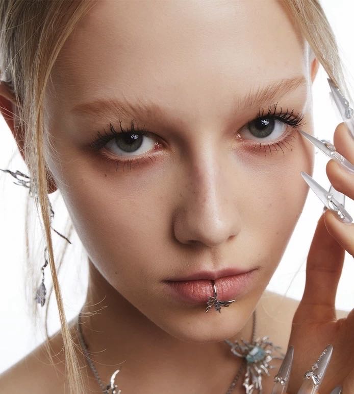 Ice Butterfly Lip Clip