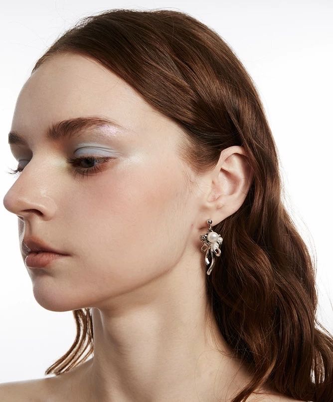 Waltz Pearl Earrings