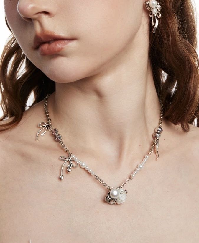 Waltz Pearl Necklace