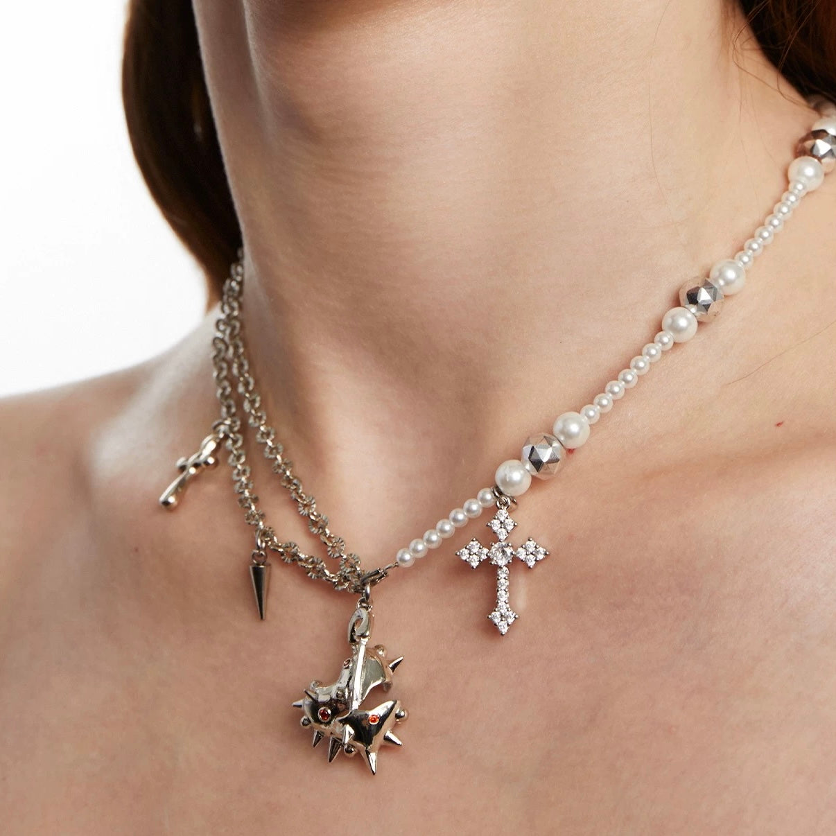 Spiked Heard Pearl Necklace