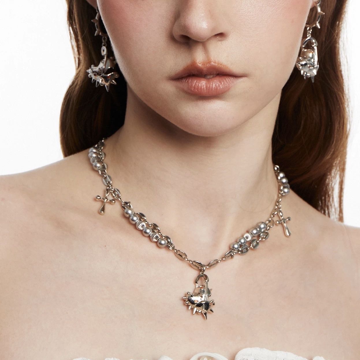 Spiked Heard Beads Necklace