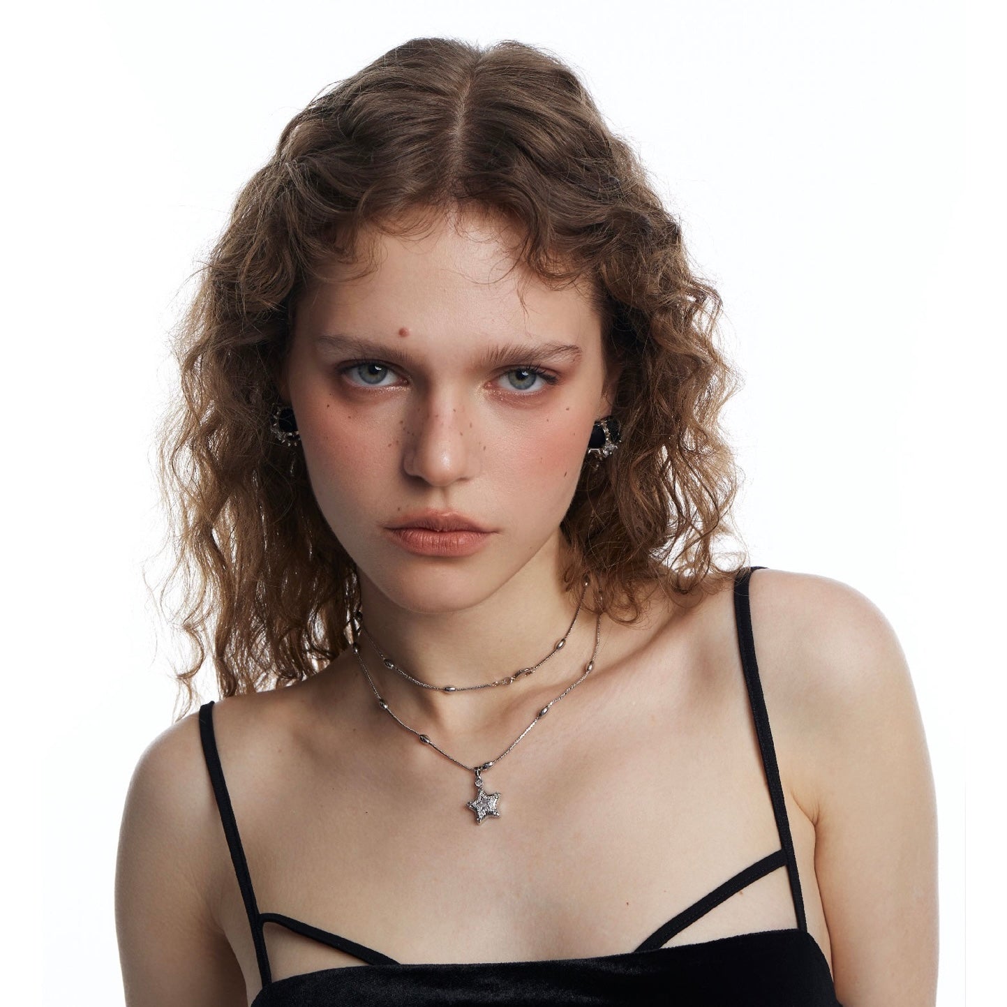 Collana a stella a doppio strato
