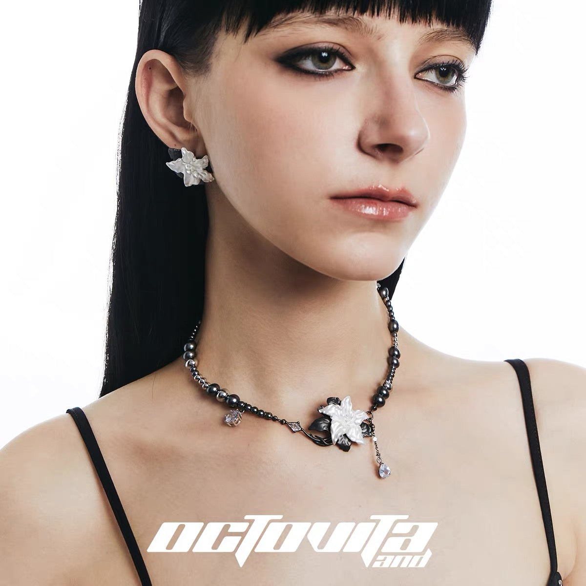 Bright Twin Bloom Collarbone Necklace