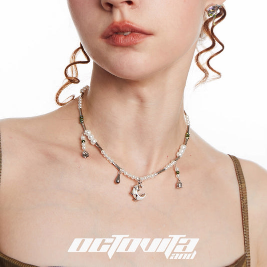 White Moon Necklace