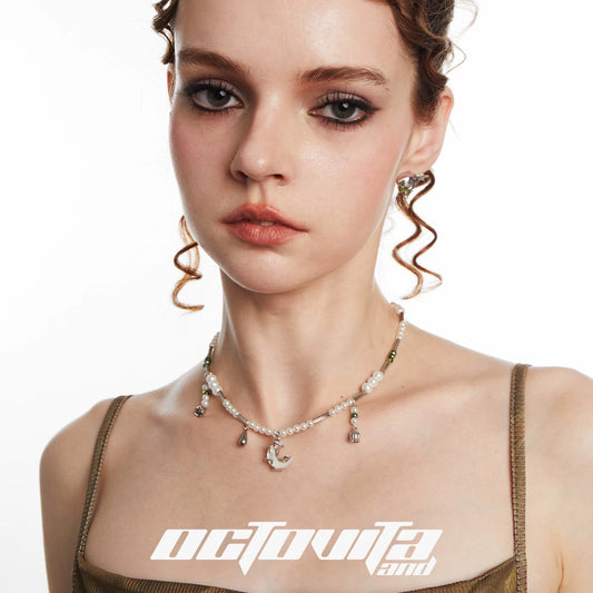 White Moon Necklace