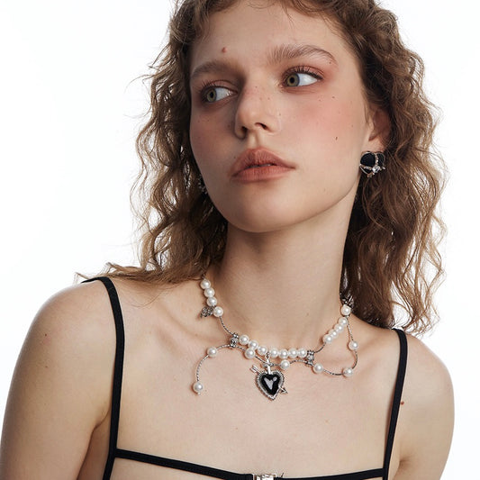 Black Pierced Collarbone Necklace