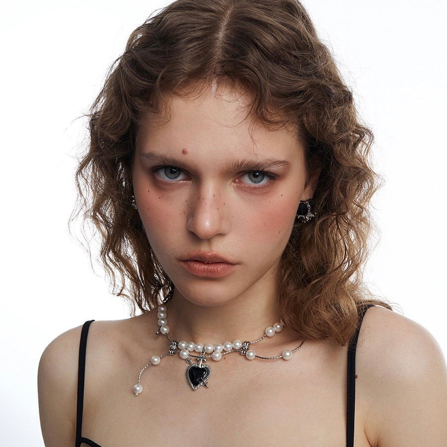 Black Pierced Collarbone Necklace