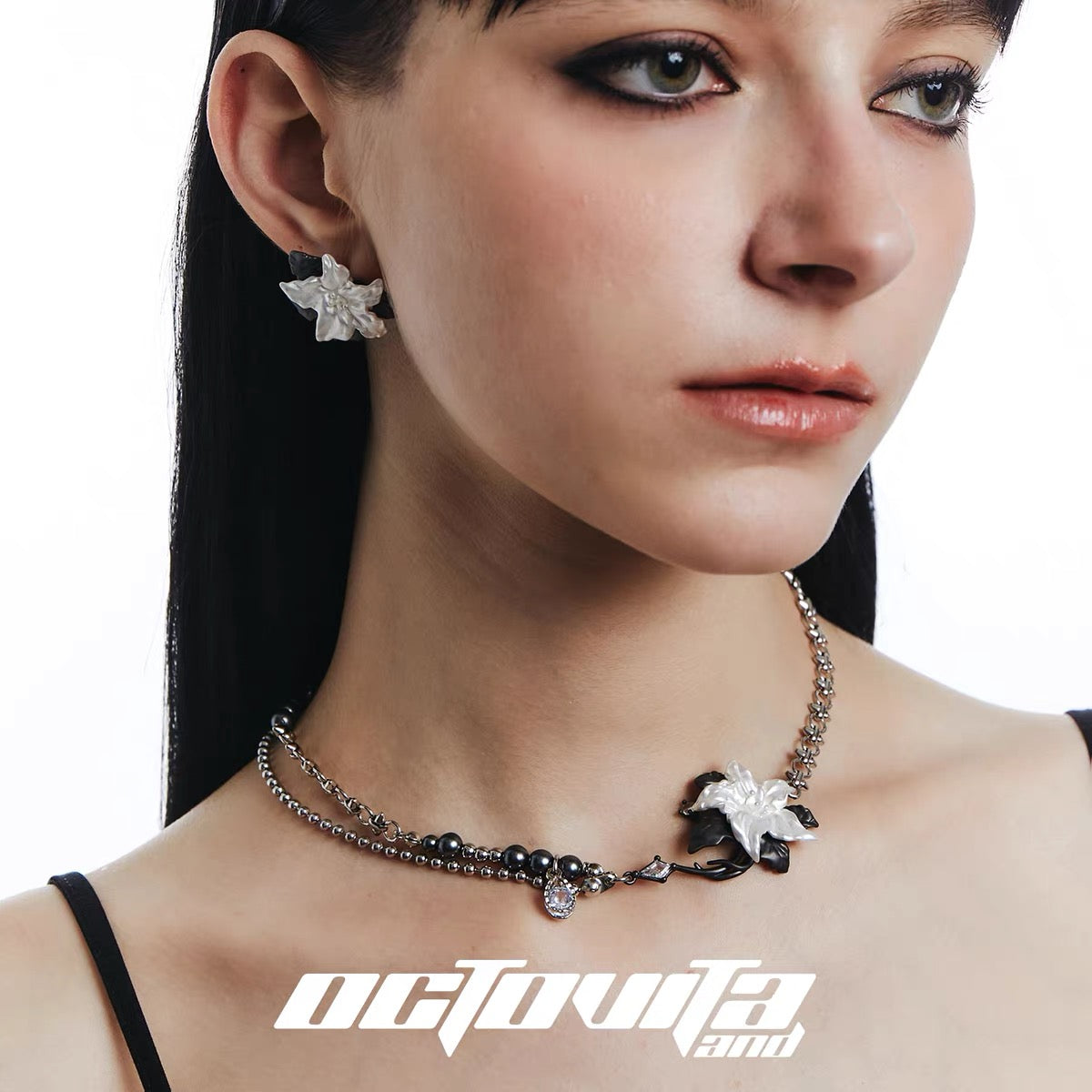 Twin Bloom Collarbone Necklace