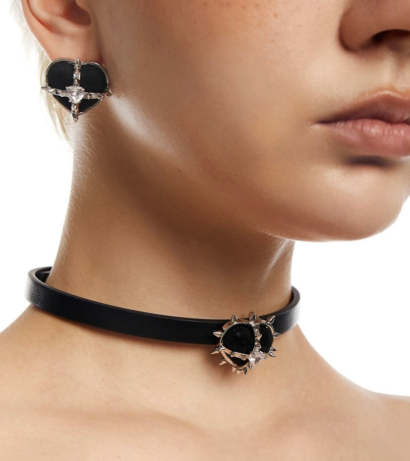 Simple Thorn Love Choker